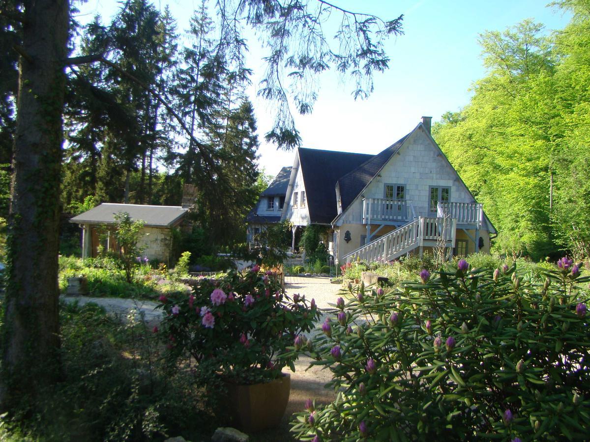 Le Jardin De Saint Jean Bed & Breakfast エクステリア 写真